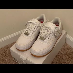 aF 1’s. “sails”